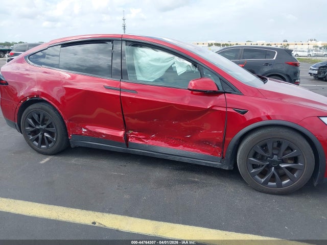 44764307 :رقم المزاد ، 7SAXCBE58RF440572 vin ، 2024 Tesla Model X Long Range مزاد بيع