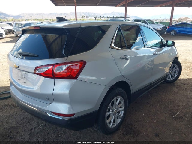 3GNAXJEV3KS647215 Chevrolet EQUINOX LT