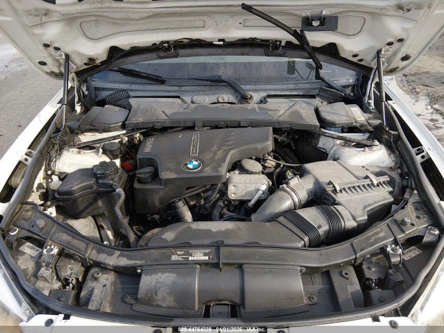 2013 BMW X1 WBAVM1C59DVW46182 Photo 9