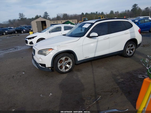 2013 BMW X1 WBAVM1C59DVW46182 Photo 1