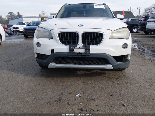 2013 BMW X1 WBAVM1C59DVW46182 Photo 5