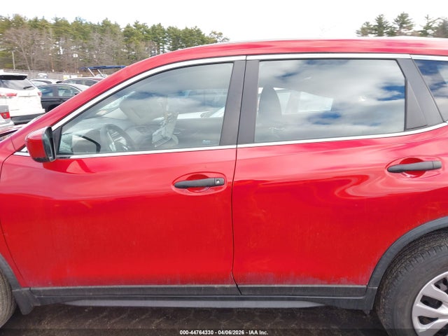 2017 Nissan Rogue S მანქანა იყიდება აუქციონზე, vin: JN8AT2MV6HW276063, აუქციონის ნომერი: 44764330