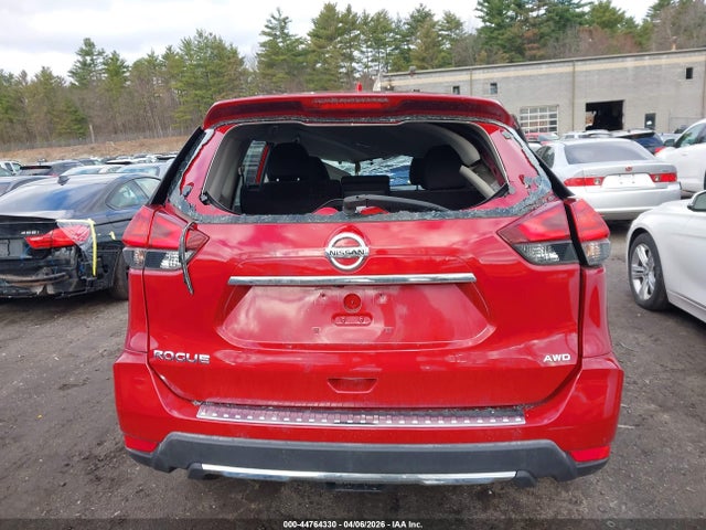 2017 Nissan Rogue S მანქანა იყიდება აუქციონზე, vin: JN8AT2MV6HW276063, აუქციონის ნომერი: 44764330