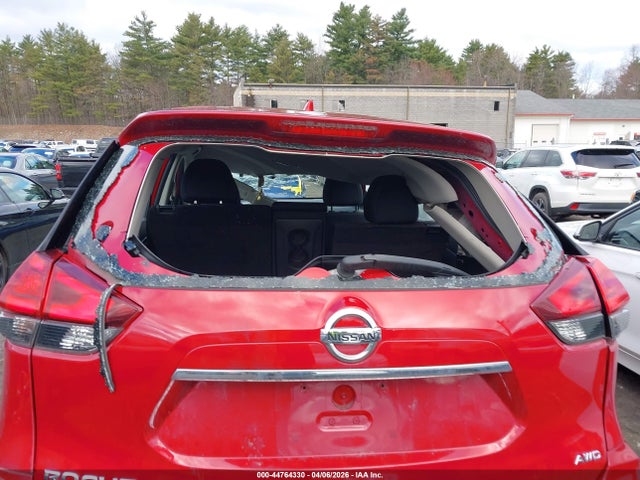 2017 Nissan Rogue S მანქანა იყიდება აუქციონზე, vin: JN8AT2MV6HW276063, აუქციონის ნომერი: 44764330