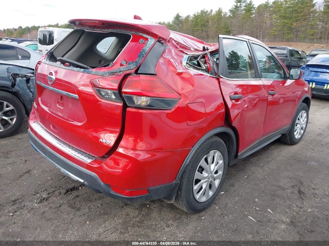 2017 Nissan Rogue S მანქანა იყიდება აუქციონზე, vin: JN8AT2MV6HW276063, აუქციონის ნომერი: 44764330