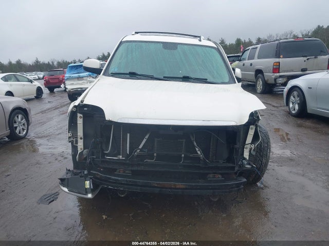 44764355 :رقم المزاد ، 1GKS2EEF6BR140280 vin ، 2011 Gmc Yukon Denali مزاد بيع
