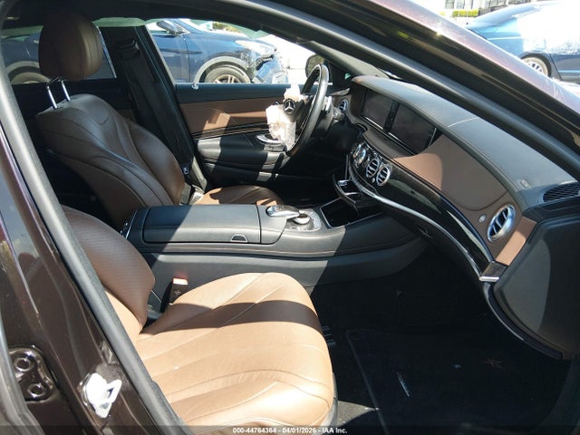 2015 Mercedes-benz S 550 მანქანა იყიდება აუქციონზე, vin: WDDUG8CB3FA202901, აუქციონის ნომერი: 44764364