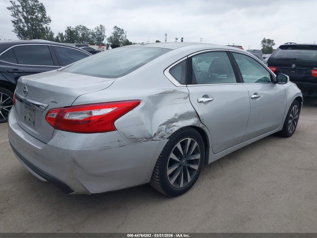2017 NISSAN ALTIMA 1N4AL3AP4HC239382 Photo 3