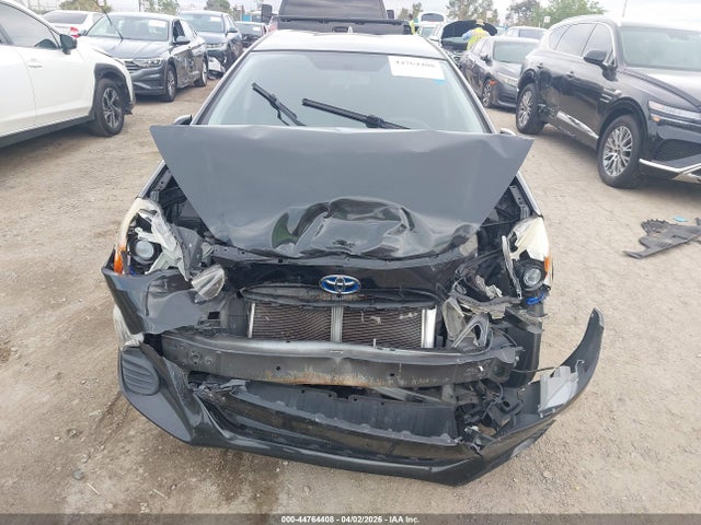 Toyota Prius C Two 2016 JTDKDTB33G1120126 Image 13
