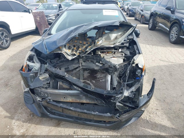 Toyota Prius C Two 2016 JTDKDTB33G1120126 Image 6