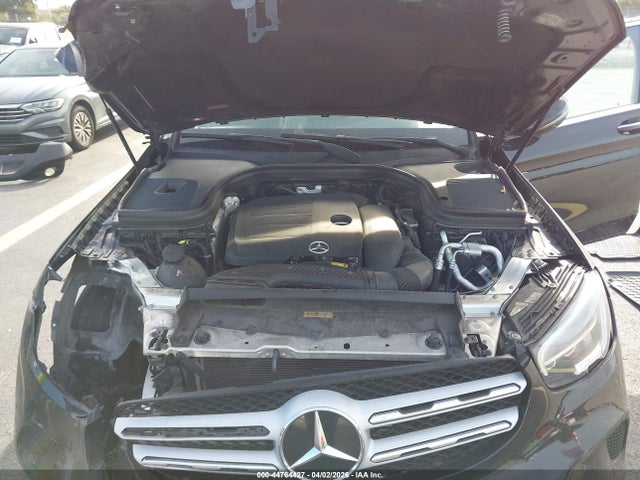 44764427 :رقم المزاد ، W1N0G8EB2MF997809 vin ، 2021 Mercedes-benz Glc 300 4matic Suv مزاد بيع