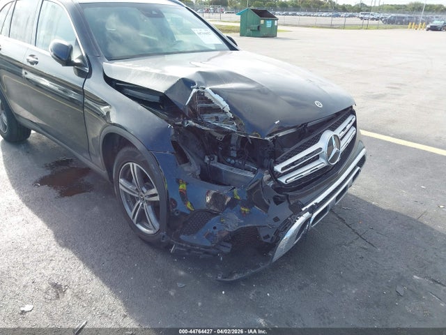 44764427 :رقم المزاد ، W1N0G8EB2MF997809 vin ، 2021 Mercedes-benz Glc 300 4matic Suv مزاد بيع