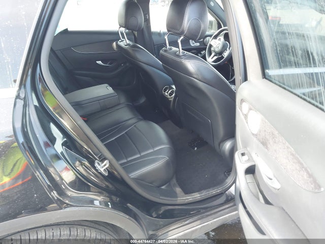44764427 :رقم المزاد ، W1N0G8EB2MF997809 vin ، 2021 Mercedes-benz Glc 300 4matic Suv مزاد بيع