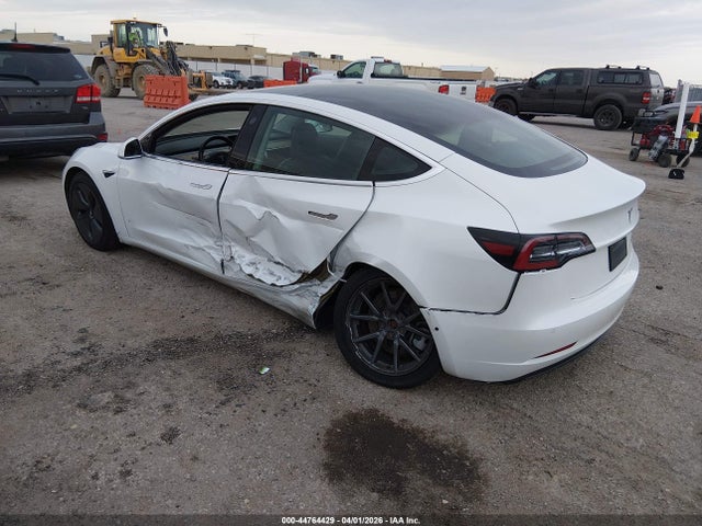 44764429 :رقم المزاد ، 5YJ3E1EB1LF617783 vin ، 2020 Tesla Model 3 Long Range Dual Motor All-wheel Drive مزاد بيع
