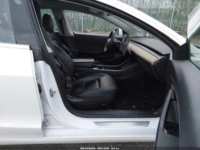 44764429 :رقم المزاد ، 5YJ3E1EB1LF617783 vin ، 2020 Tesla Model 3 Long Range Dual Motor All-wheel Drive مزاد بيع