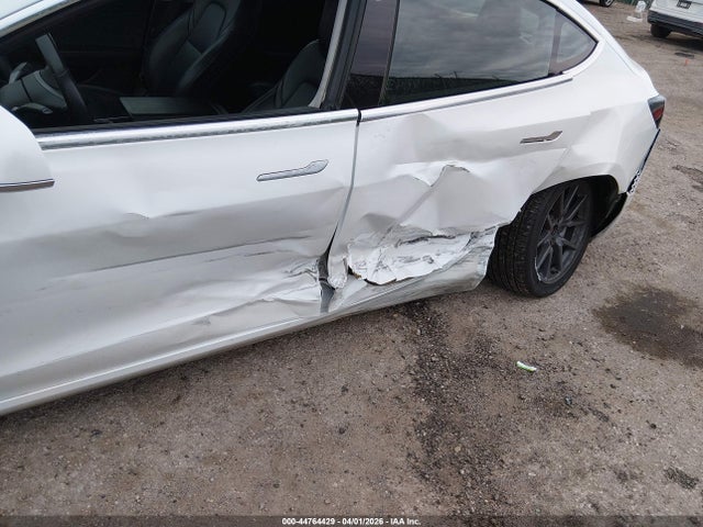 44764429 :رقم المزاد ، 5YJ3E1EB1LF617783 vin ، 2020 Tesla Model 3 Long Range Dual Motor All-wheel Drive مزاد بيع