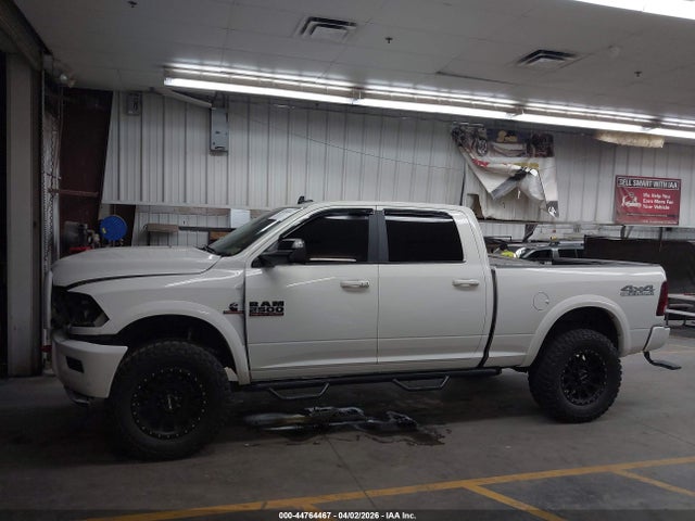 3C6UR5FL6HG657275 RAM 2500 Laramie 4x4 6&#039;4 Box