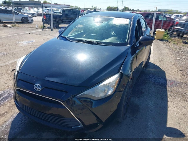 Scion IA 2016 3MYDLBZVXGY102460 Image 2