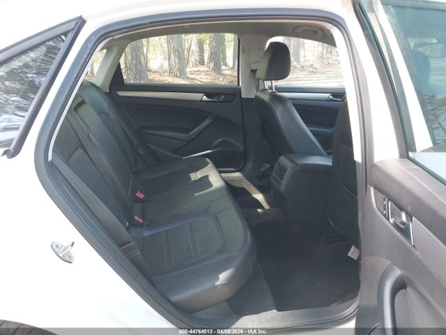 Продаж на аукціоні авто 2015 Volkswagen Passat 1.8t Wolfsburg Edition, vin: 1VWAT7A38FC048671, номер лоту: 44764512