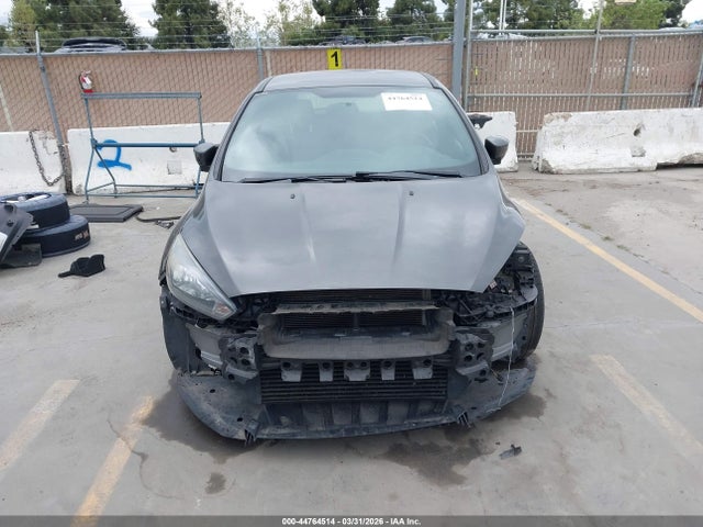 Ford FOCUS ST 2016 1FADP3L90GL262897 Image 13