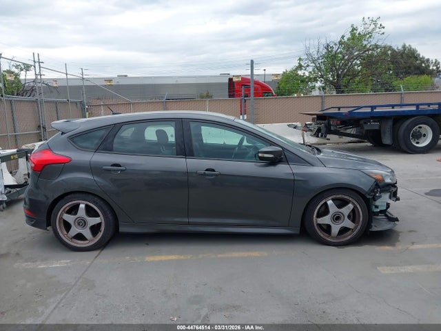 Ford FOCUS ST 2016 1FADP3L90GL262897 Image 14