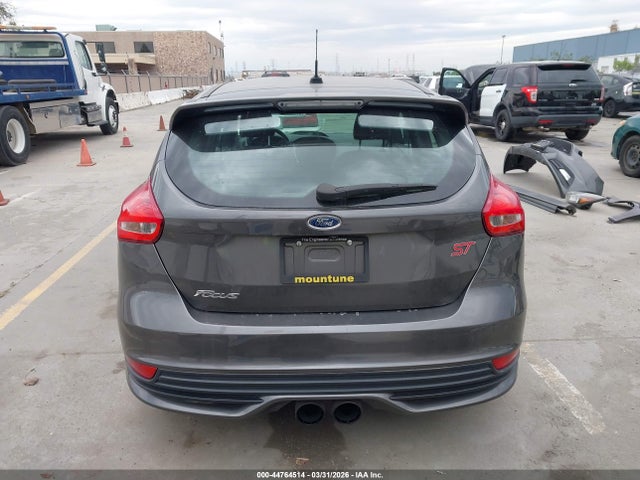 Ford FOCUS ST 2016 1FADP3L90GL262897 Image 17