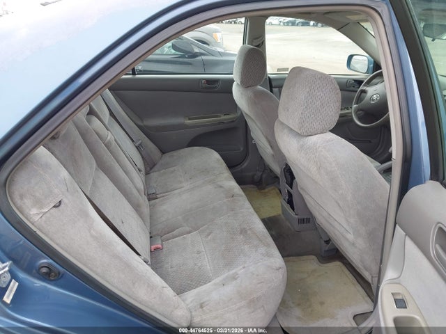 2003 Toyota Camry Le მანქანა იყიდება აუქციონზე, vin: 4T1BE32K93U744117, აუქციონის ნომერი: 44764525