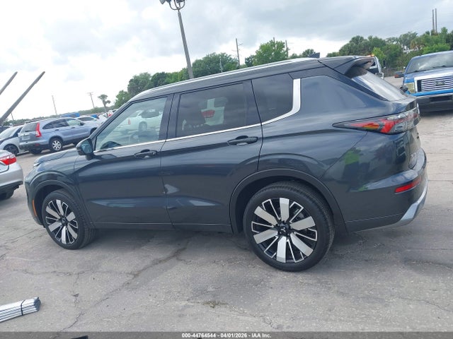 Продаж на аукціоні авто 2025 Mitsubishi Outlander Sel 2.5 2wd, vin: JA4J3WA85SZ052090, номер лоту: 44764544