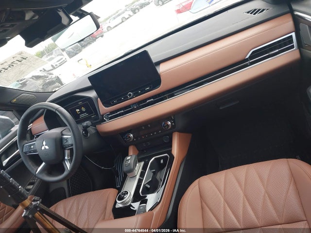 Продаж на аукціоні авто 2025 Mitsubishi Outlander Sel 2.5 2wd, vin: JA4J3WA85SZ052090, номер лоту: 44764544