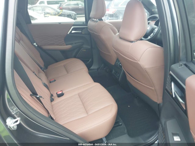 Продаж на аукціоні авто 2025 Mitsubishi Outlander Sel 2.5 2wd, vin: JA4J3WA85SZ052090, номер лоту: 44764544