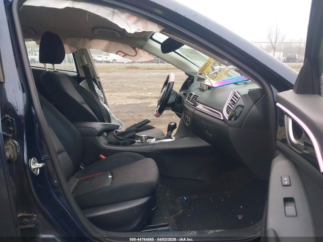 2015 Mazda Mazda3 I Touring მანქანა იყიდება აუქციონზე, vin: JM1BM1V72F1268589, აუქციონის ნომერი: 44764565