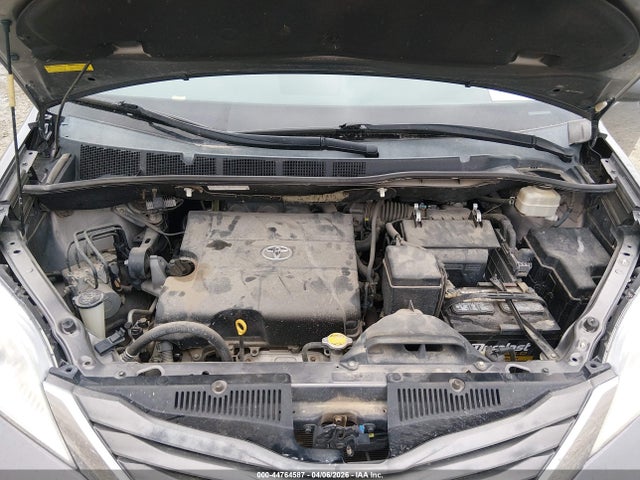 Aukcja sprzedaży 2011 Toyota Sienna Xle V6, vin: 5TDYK3DC8BS038630, numer aukcji: 44764587