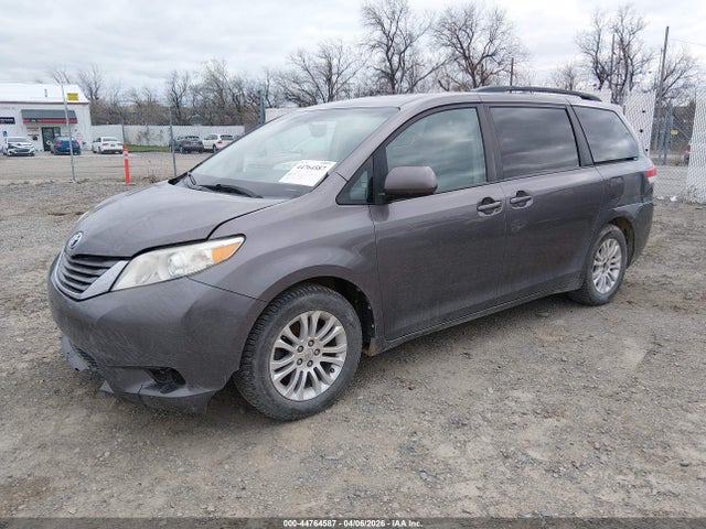 Aukcja sprzedaży 2011 Toyota Sienna Xle V6, vin: 5TDYK3DC8BS038630, numer aukcji: 44764587