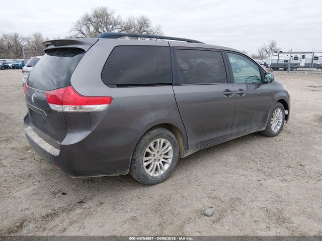 Aukcja sprzedaży 2011 Toyota Sienna Xle V6, vin: 5TDYK3DC8BS038630, numer aukcji: 44764587