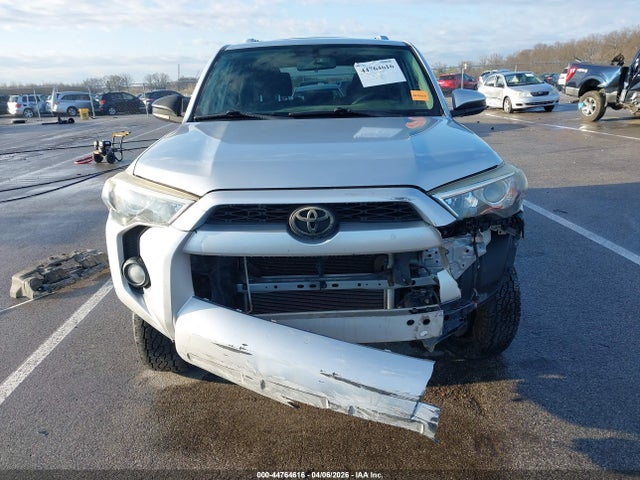 JTEBU5JR9E5185923 Toyota 4RUNNER SR5