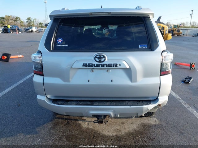 JTEBU5JR9E5185923 Toyota 4RUNNER SR5