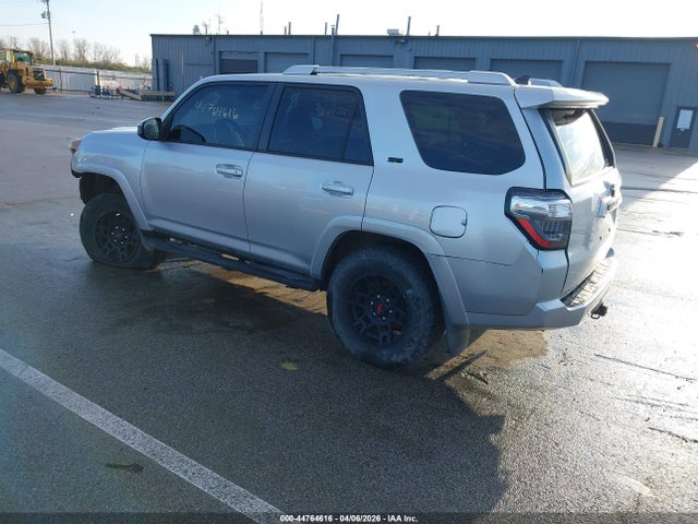 JTEBU5JR9E5185923 Toyota 4RUNNER SR5
