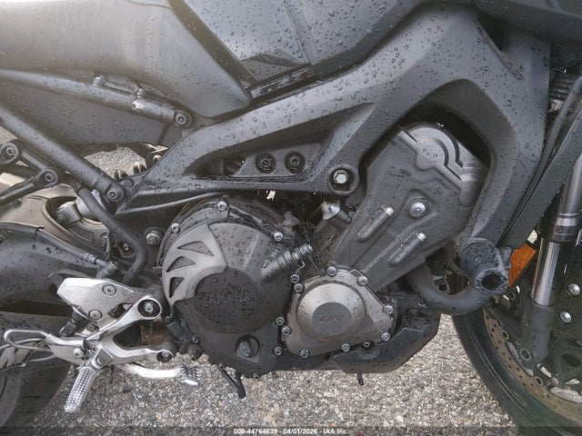 Yamaha Fz09 C 2016 JYARN33Y9GA002857 Image 8