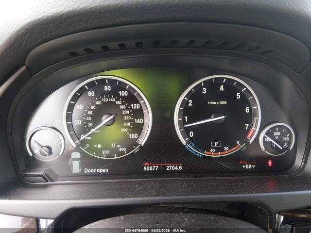 44764660 :رقم المزاد ، 5UXKR2C37H0W43391 vin ، 2017 Bmw X5 Sdrive35i مزاد بيع