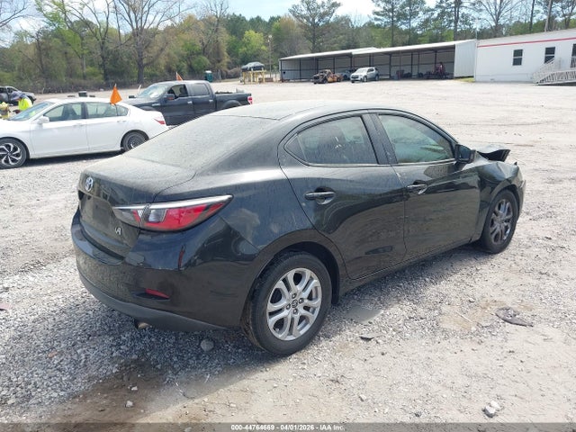 3MYDLBYV8HY162465 Toyota YARIS IA