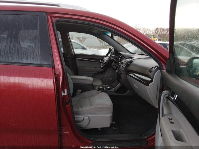 2011 KIA SORENTO 5XYKT3A12BG089799 Photo 4
