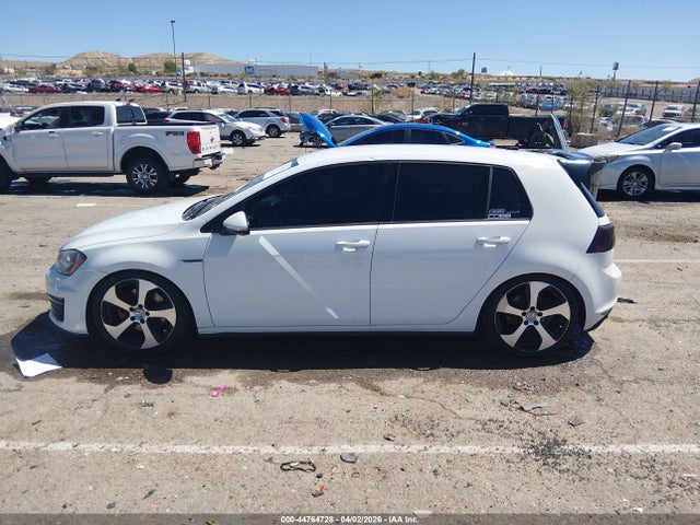 3VW4T7AUXFM005647 Volkswagen Golf Gti 2.0t S 4-door
