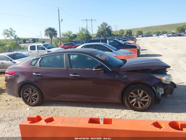 Продаж на аукціоні авто 2019 Kia Optima Lx, vin: 5XXGT4L33KG284549, номер лоту: 44764739