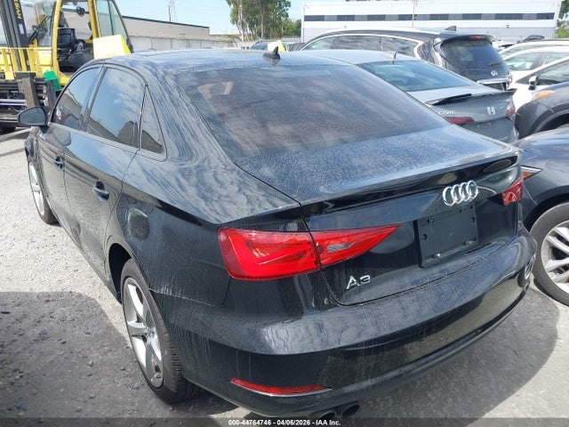 2015 AUDI A3 WAUACGFF3F1064596 Photo 2