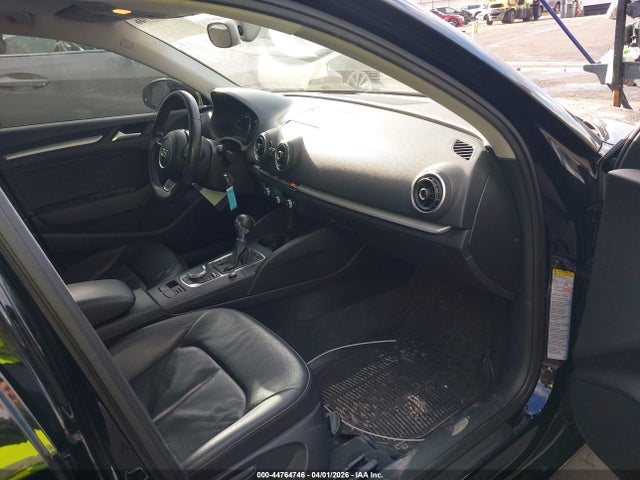 2015 AUDI A3 WAUACGFF3F1064596 Photo 4