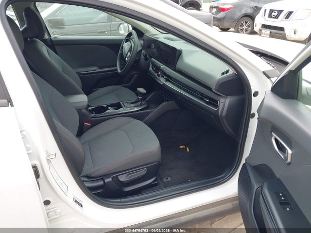 44764763 :رقم المزاد ، 3KPFT4DE4SE038419 vin ، 2025 Kia K4 Lxs مزاد بيع