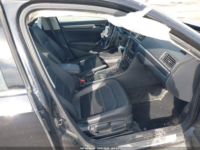 Auction sale of the 2017 Volkswagen Passat 1.8t R-line, vin: 1VWDT7A32HC040601, lot number: 44764766