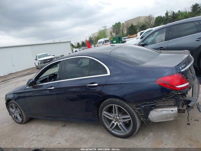 2019 Mercedes-benz E 300 4matic მანქანა იყიდება აუქციონზე, vin: WDDZF4KB6KA489759, აუქციონის ნომერი: 44764779