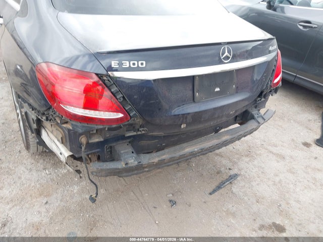 2019 Mercedes-benz E 300 4matic მანქანა იყიდება აუქციონზე, vin: WDDZF4KB6KA489759, აუქციონის ნომერი: 44764779