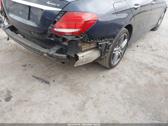 2019 Mercedes-benz E 300 4matic მანქანა იყიდება აუქციონზე, vin: WDDZF4KB6KA489759, აუქციონის ნომერი: 44764779